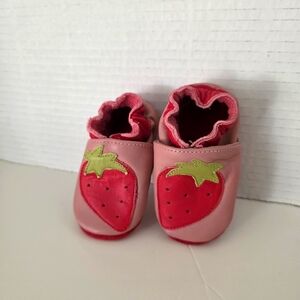 Weestep Infant Baby Shoes booties slippers Leather Strawberry Sz 0-6 month